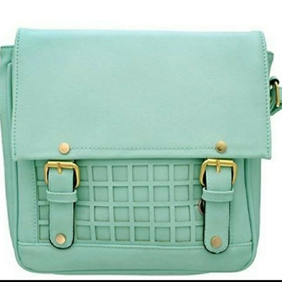 MINT crossbody bag! Price is firm - Picture 1 of 3